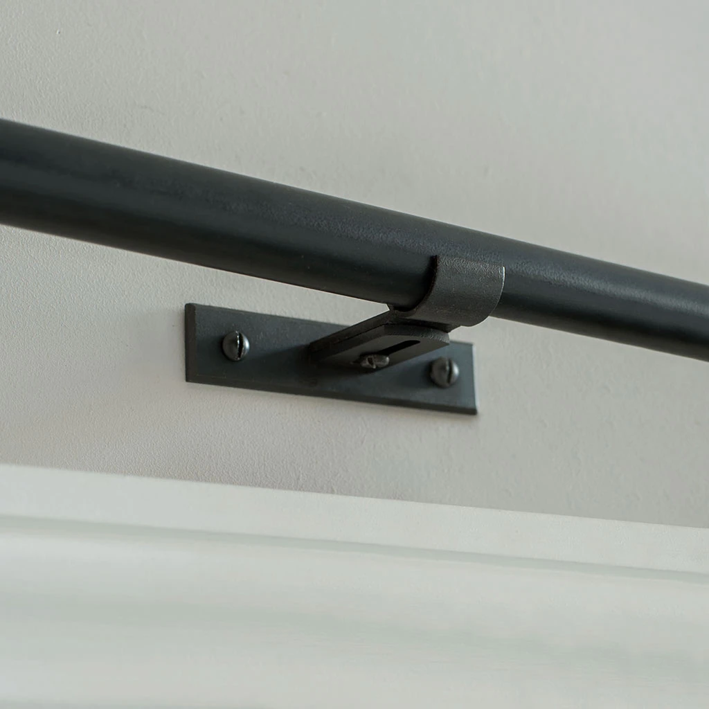 20mm Chapel Adjustable Passing Bracket In Beeswax 2 20mm Chapel Adjustable Passing Bracket In Beeswax - Image 2